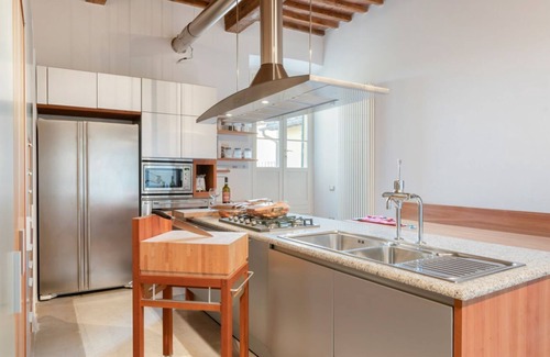 Pisa City Centre Apartment | Exclusive Corso Italia Penthouse