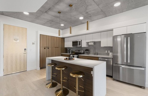 Rio Grande Apartment | Exclusive Dwntwn Retreat-Salt Palace & DeltaCenter
