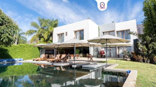 Ajijic House | Exclusive Family House with Padel and Lake Chapala Access
