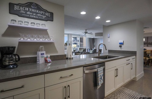 South Island Condo | EXCLUSIVE GULLWING BEACH RESORT CONDO 603! HUGE 2B/2B WITH GRAND VIEW!