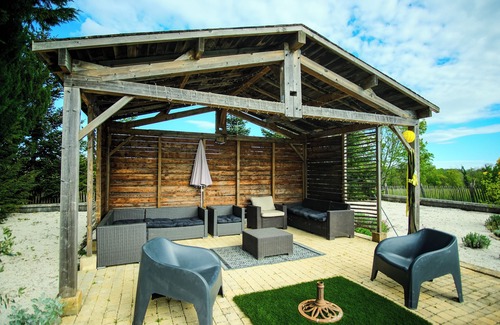 Vergt Cottage | Exclusive Hamlet and XXL Pool