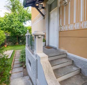 Maggiolina Villa | Exclusive Italian Garden Villa in Milan