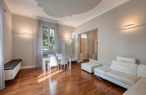 Maggiolina Villa | Exclusive Italian Garden Villa in Milan