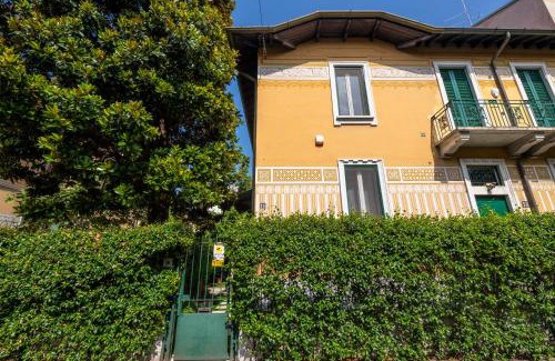 Maggiolina Villa | Exclusive Italian Garden Villa in Milan