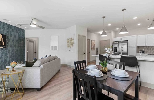 East Raleigh Apartment | Exclusive Living 5 Min From Downtown