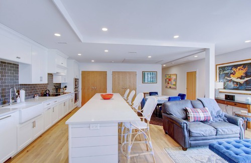 Charleston Historic District Condo | Exclusive Property Just Steps from History & Culture