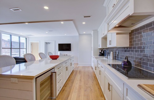 Charleston Historic District Condo | Exclusive Property Just Steps from History & Culture