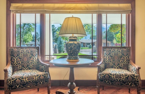 Broadmoor House | Exclusive Stay Near The Iconic Broadmoor Resort