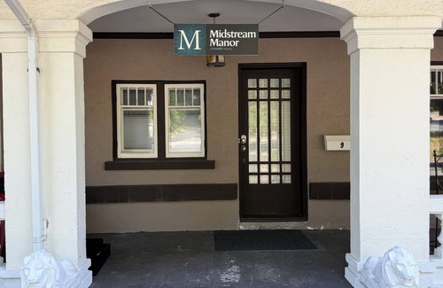 Waterford Valley Apartment | Executive 2 Bedroom Apartment Downtown St. John's Midstream Manor Unit 10