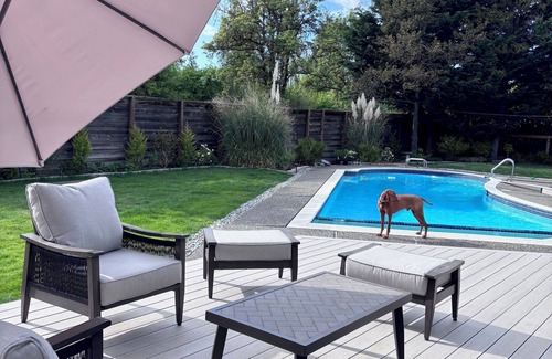 Clyde Hill House | Executive 4BR Home, Clyde Hill, AC, Pet ok, Large Fenced Garden, WIFI, Oct %