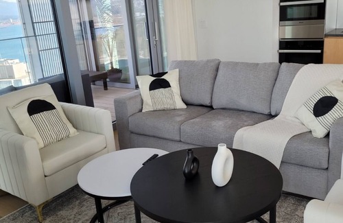 Coal Harbour Condo | Executive corporate stay in beautiful Coal Harbour.