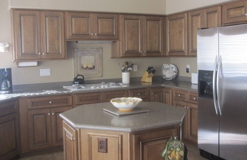 Westbrook Village House | EXECUTIVE GOLF COURSE HOME WITH POOL.