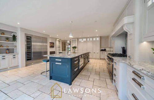 Windsor House | Executive Home by Lawsons – Close to Legoland