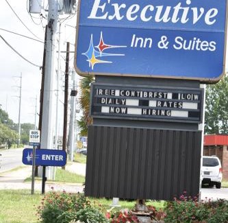 Baker Hotel | Executive Inn