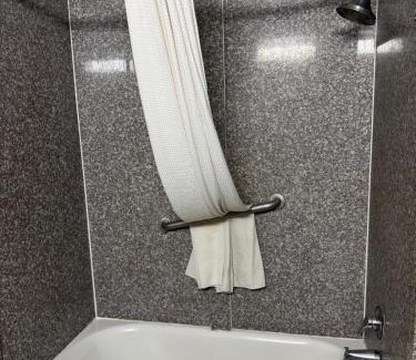 Baker Hotel | Executive Inn