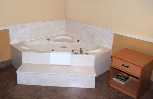 Edinburg Hotel | Executive Inn