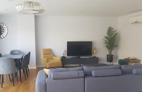 Besiktas Apartment | Executive luxurious Residence ,Central Sisli