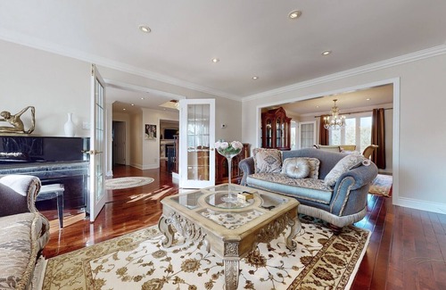East Credit House | Executive Luxury Home Rental in Streetsville, Mississauga