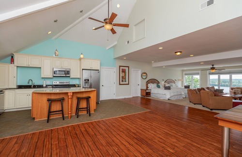 Bracey House | Executive Mansion at Lake Gaston sleeps 40 and has HEATED POOL.