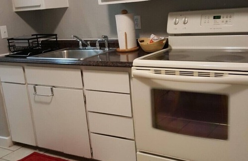 Central Oklahoma City Apartment | Executive One Bed Plus Office/flex Close to downtown, OU Med,