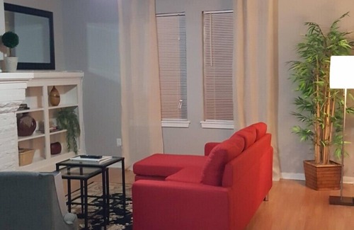 Central Oklahoma City Apartment | Executive One Bed Plus Office/flex Close to downtown, OU Med,