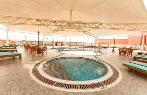 Beach & Coast Apartment | Executive Suite Near American School