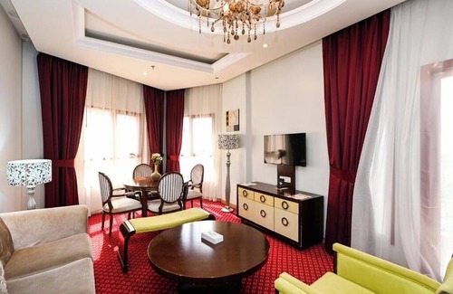 Beach & Coast Apartment | Executive Suite Near American School