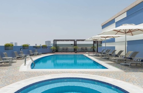 Al Muraqqabat House | Executive Suite Near Viva Supermarket By Luxury Bookings