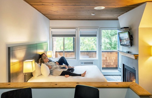 Whistler Village Hotel | Executive - The Inn at Whistler Village