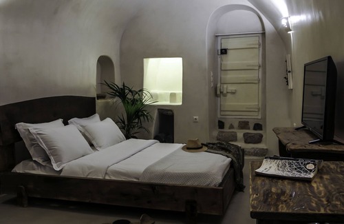 Emporio House | Exi Castle Suites