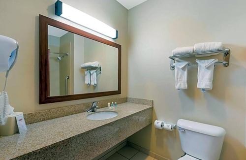 Sunrise Manor Apartment | Experience a warm, friendly stay at Comfort Inn & Suites® Las Vegas - Nellis .