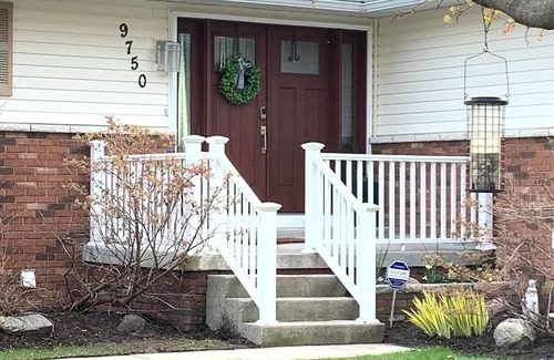 Alpena House | Experience Lakeside Luxury: Your Ultimate Retreat Awaits on Long Lake!