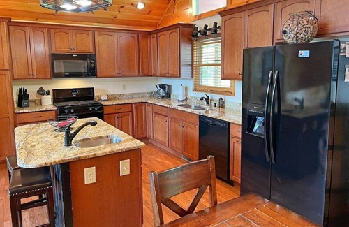 Bryson City Cabin | Experience luxury in the Smoky Mountain High cabin