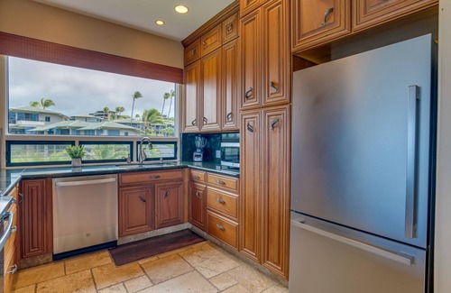 Napili Condo | Experience Maui Luxury at Kapalua Bay Villa 33B3 - Spa Bath & Modern Living