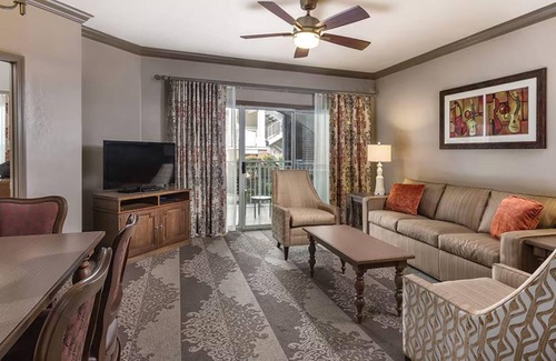 Pennington Bend Resort | Experience Music City in Style at Wyndham Nashville – 1 Bedroom Deluxe