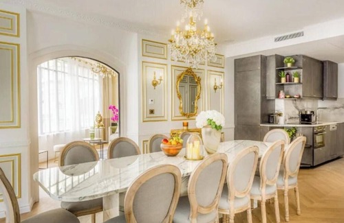 Palais-Royal Apartment | Experience Parisian Heritage 5 bedroom Apartment in Louvre