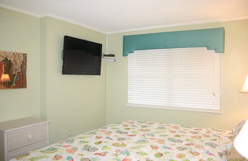 Cherry Grove Beach Condo | Experience The Oceans 1015! 1 Bedroom Oceanfront Condo - Amenities include Oceanfront Pool! Perfect for a couple's getaway!!