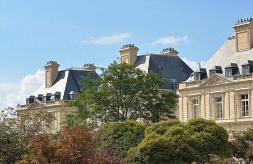 Odeon Apartment | EXPERIENCE THE GRANDEUR OF PARISIAN LIFE, IN AN ICONIC LOCATION – SAINT GERMAIN