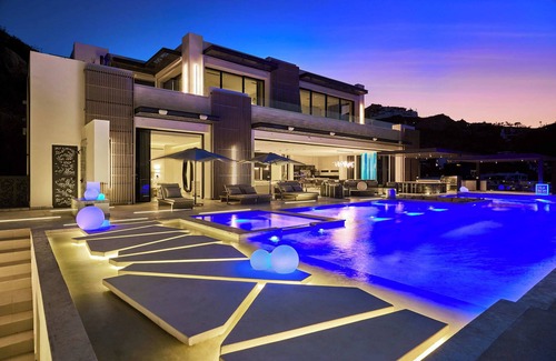 Pedregal Villa | Experience unparalleled luxury in this 11-bedroom villa located in Cabo’s exclusive Pedregal distric