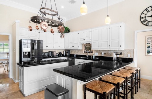 Helotes House | Experience Vista Grande: 4600 sq. ft. of Luxury, Private Pool, and City Views