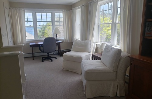 Southwest Harbor House | Explore beautiful Southwest Harbor with amazing harbor views