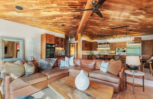Weisshorn House | Explore Breckenridge! Home close to Main Street with Wooded View