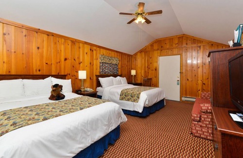 Cody Hotel | Explore Historic Cody! Pool, FREE Parking, Steps to Cody Dug Up Gun Museum!