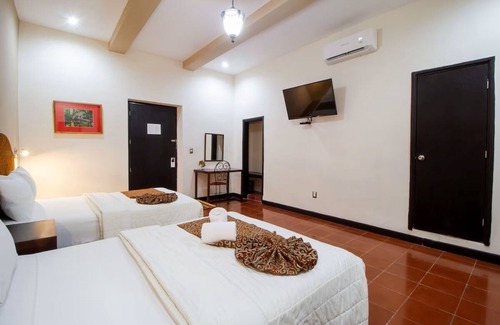 Centro Hotel | Explore Mérida from a Comfortable, Central Location: 3 Stay with 2 Double Rooms
