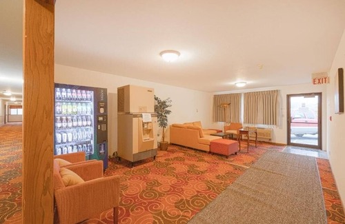 Harlan Hotel | Explore Prairie Rose, Pet Friendly Unit Stay w/Parking Included