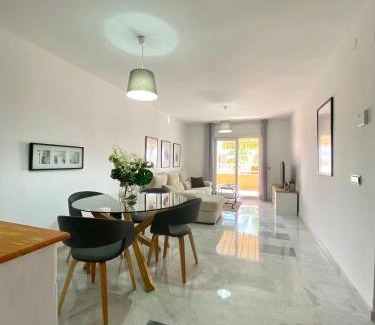 Aguadulce Apartment | Expoholidays- Primera línea con parking incluido