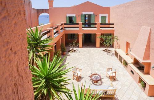 Megas Gialos Villa | Exquisite beachfront mansion