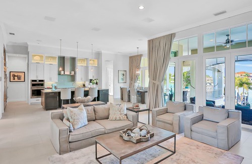 Island Estate House | Exquisite Clearwater Retreat w/Heated Pool, Game Room, Outdoor kitchen &Kayaks