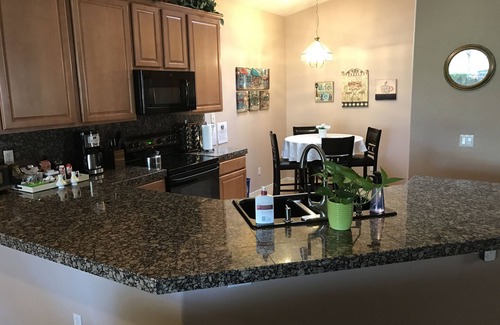 South Mountain House | Exquisite golf course home, centrally located, near airport/Tempe/downtown