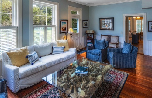 St. Marys House | Exquisite historic home on half acre with private garden & walkable location